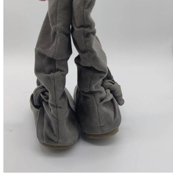 Girls Gray Faux Seude Soft Boots Size 9 Toddler Winter Tie Bow Zip Little Girl - Picture 3 of 8